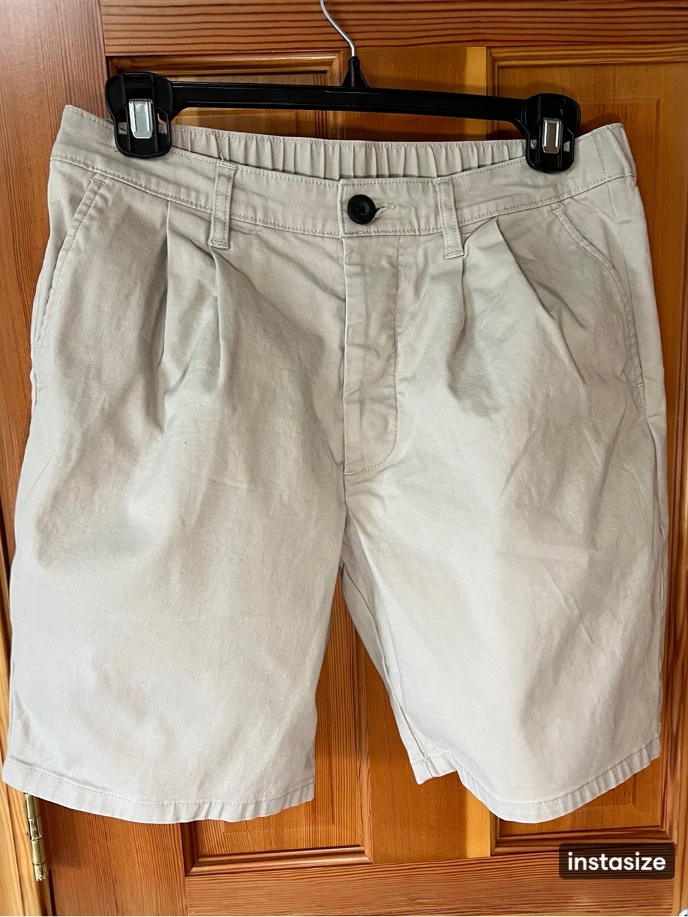 ASOS Men's Flat Front Shorts in Light Beige